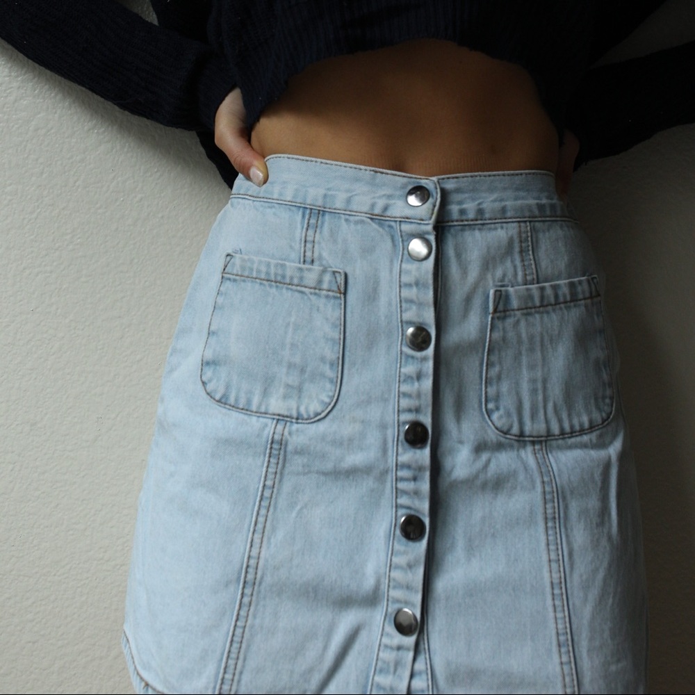 BDG button snap skirt